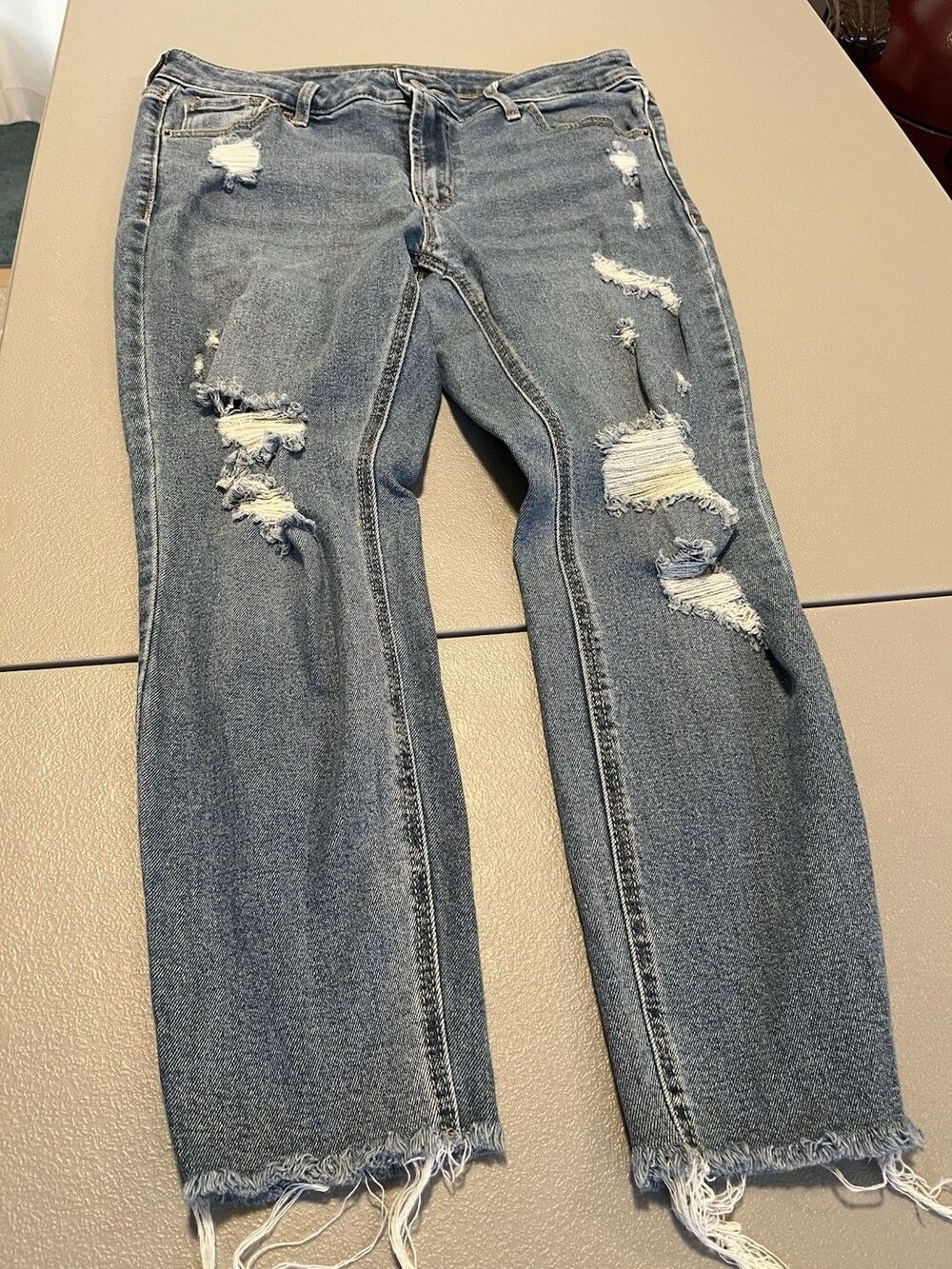 Old Navy Women's Rockstar Super Skinny Distressed Hem Threads Jeans Size12 NWOT